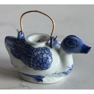 Porcelain Duck Tea Pot With Lid & Handle Hand Painted Blue & White Vintage Asian